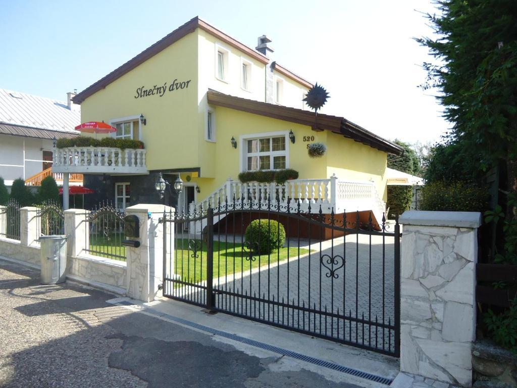 Slnecny Dvor Apartment Vel'ka Lomnica Exterior foto