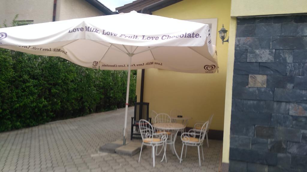 Slnecny Dvor Apartment Vel'ka Lomnica Exterior foto